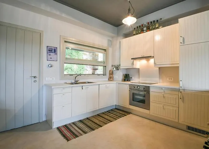 בית נופש Villa Otzias *