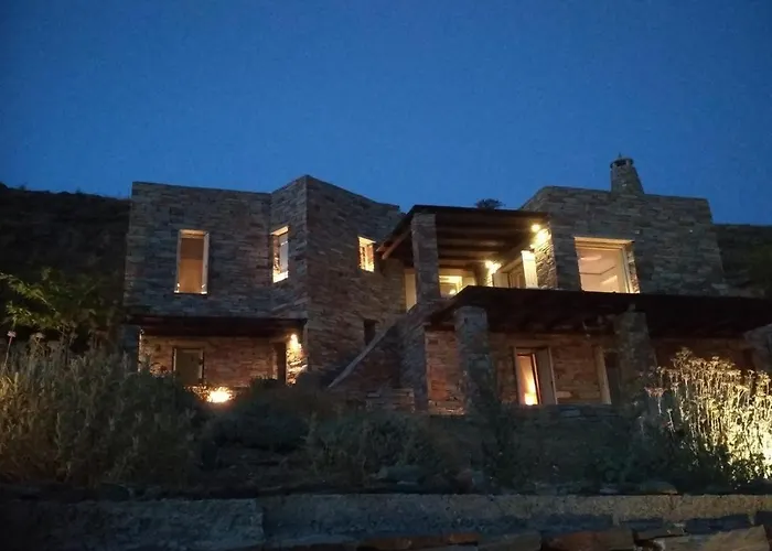 Villa Otzias בית נופש