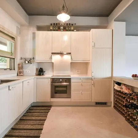 Villa Otzias Tatil Evi